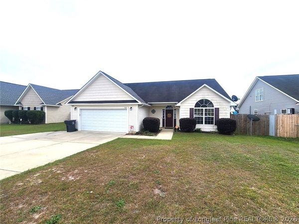5215 Woodpecker Drive, Hope Mills, NC 28348