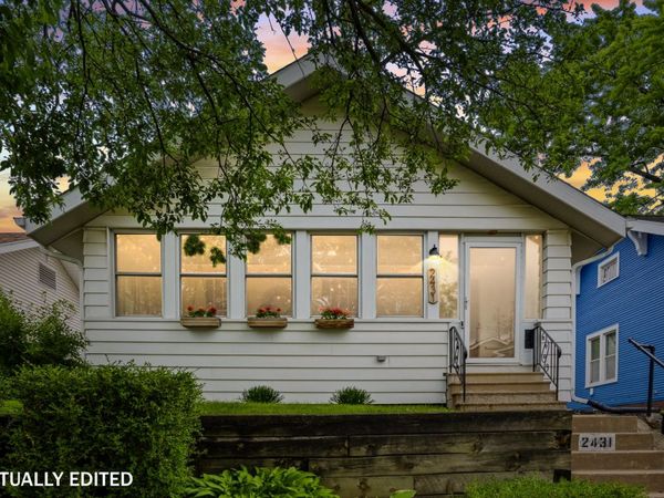 2431 14th Avenue, Moline, IL 61265
