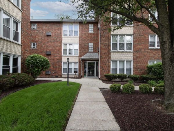 10803 S Pulaski Road, Unit 4, Chicago, IL 60655