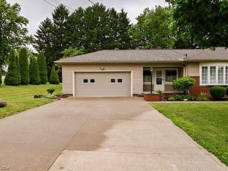 2333 Brooklyn SW, Canton, OH 44706 Photo 2