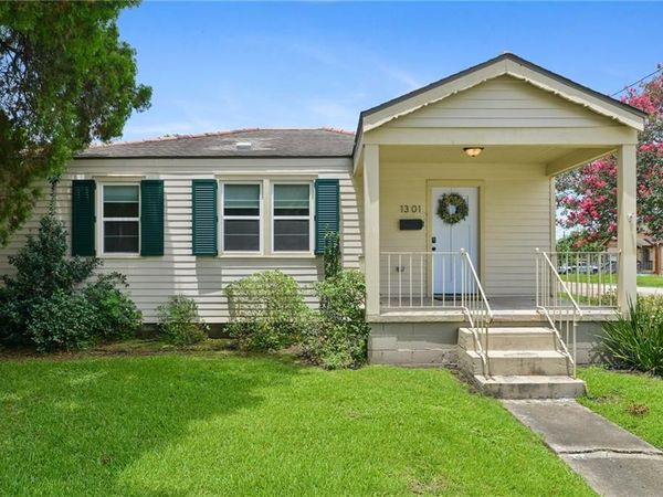 1301 FRANKLIN Avenue , Gretna, LA 70053