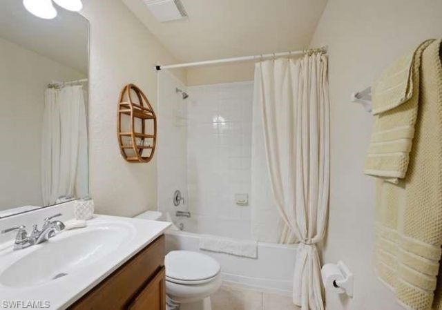 9076 Gervais Cir, Unit 405, Naples, FL 34120 Photo