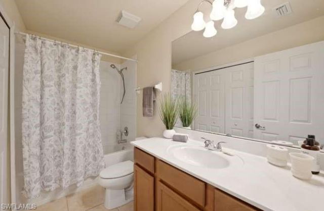 9076 Gervais Cir, Unit 405, Naples, FL 34120 Photo