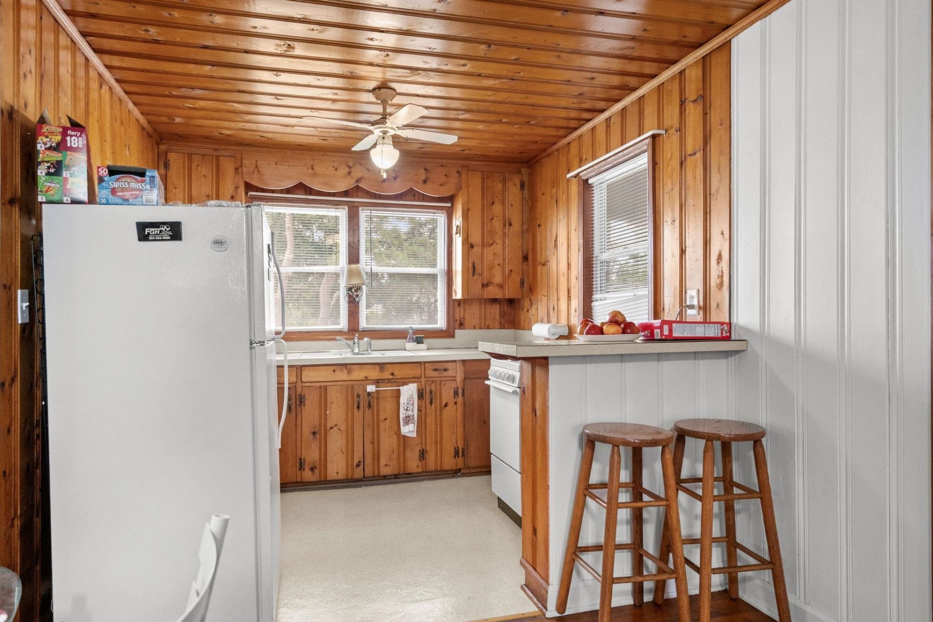 4601 Lewis St. Photo 12