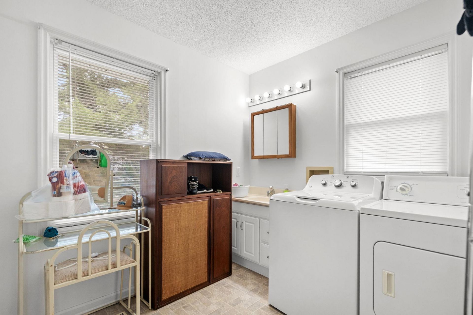 4601 Lewis St. Photo 20