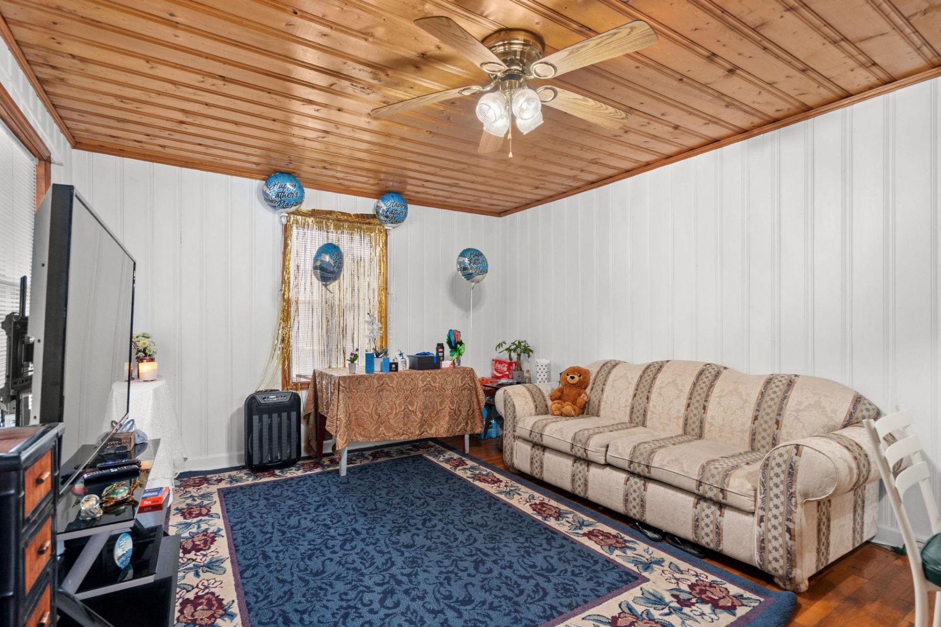 4601 Lewis St. Photo 8