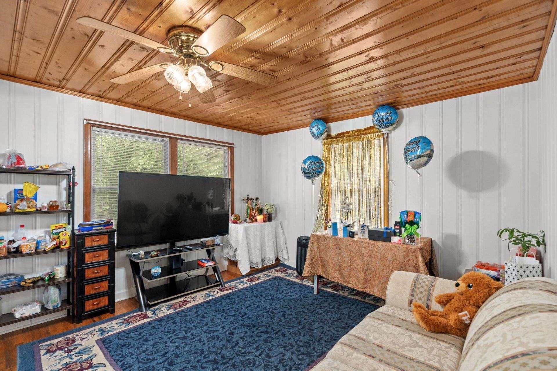 4601 Lewis St. Photo 9