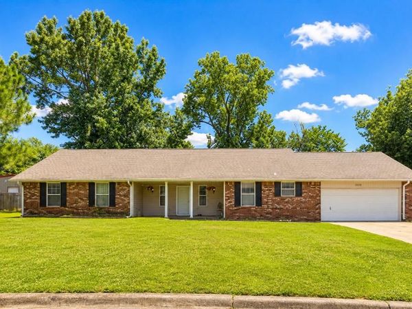 1008 W Washington Circle, Tecumseh, OK 74873