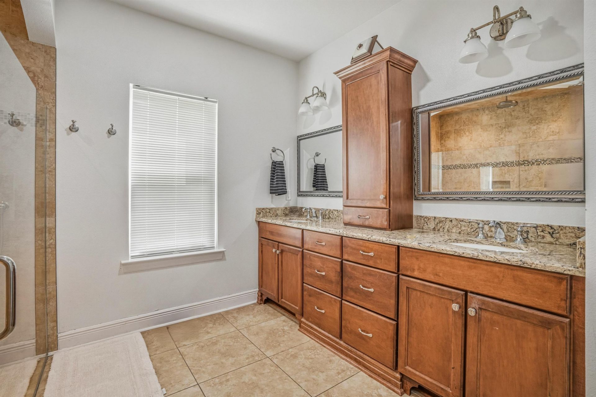 225 Wisteria Lane, Havana, FL 32333 Photo