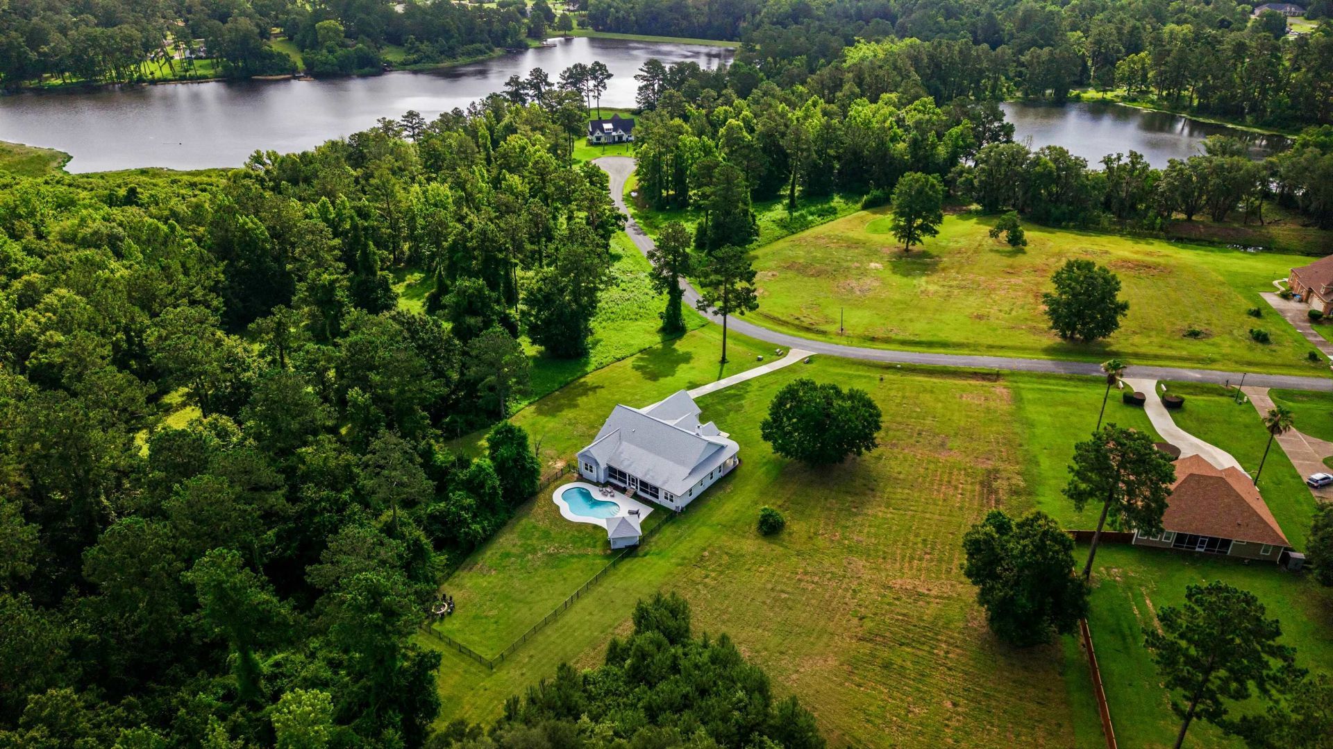 225 Wisteria Lane, Havana, FL 32333 Photo