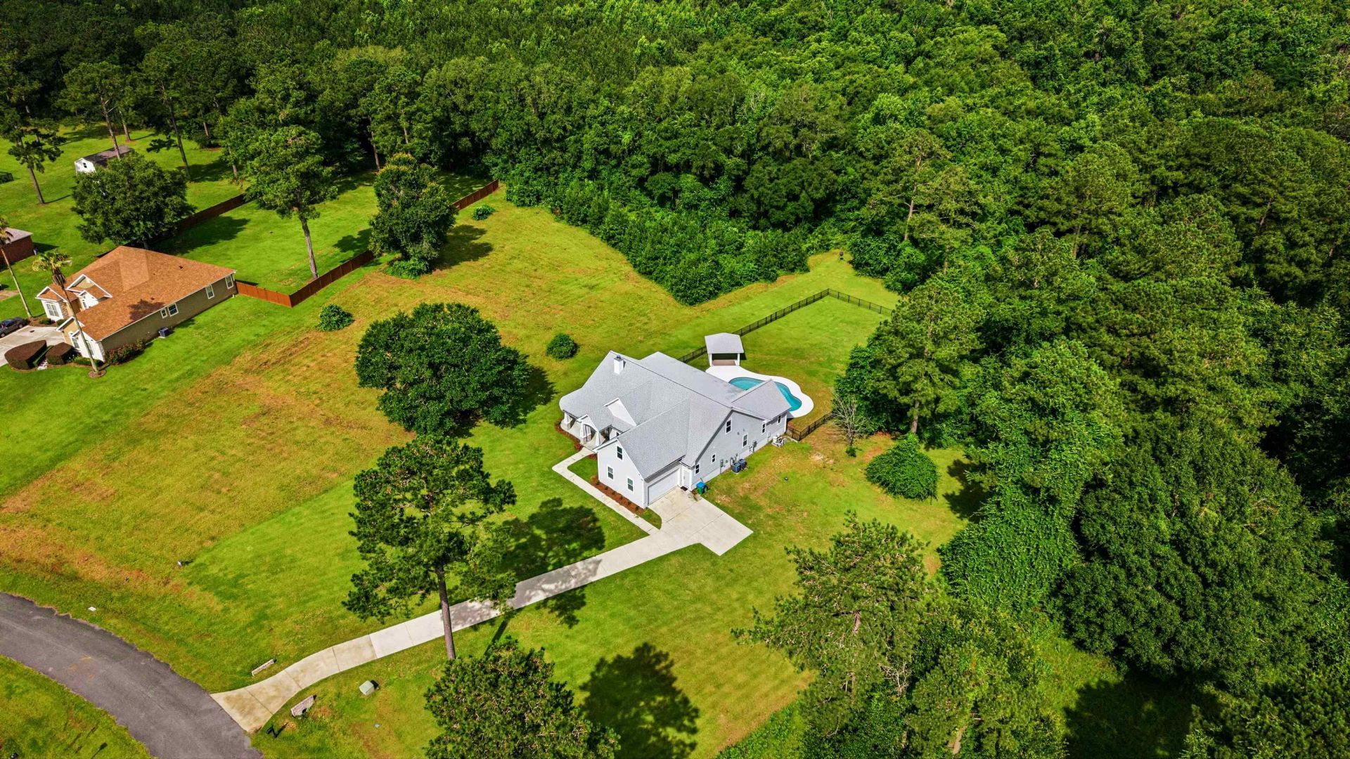 225 Wisteria Lane, Havana, FL 32333 Photo