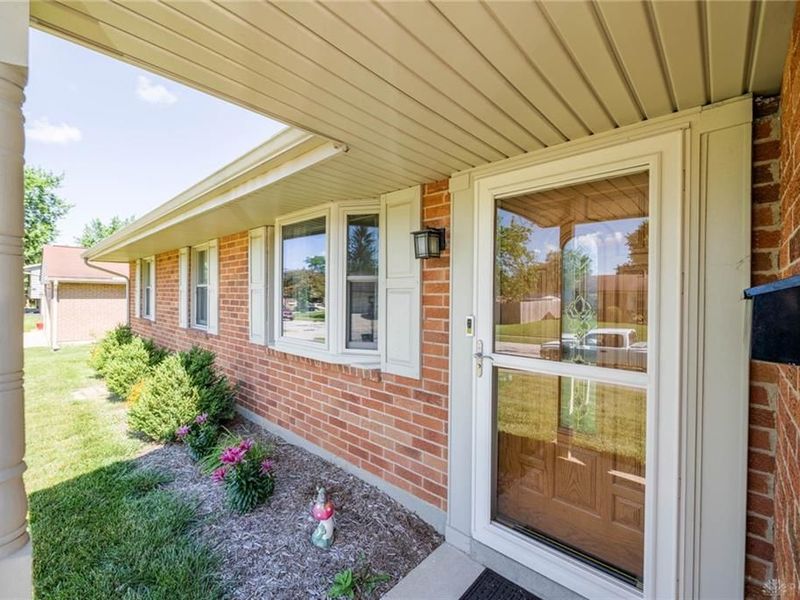 4981 Scothills Drive, Clayton, OH 45322 Photo 3
