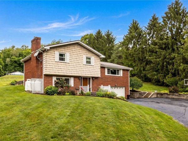 23 North St, Atlasburg, PA 15004