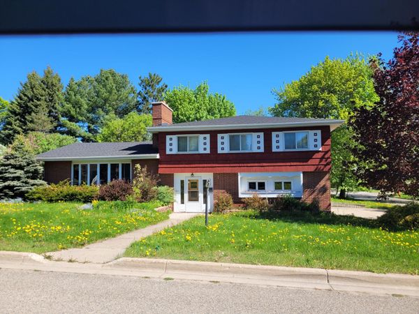607 Lincoln WAY, Sault Ste Marie, MI 49783