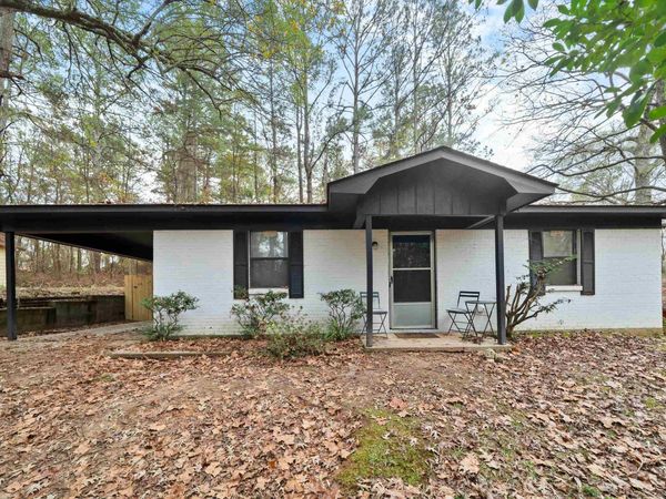 1613 O'Connell Street , Arkadelphia, AR 71923