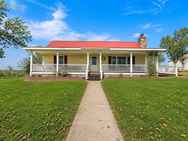 300 Oak Brook Ests, Walnut Shade, MO 65771