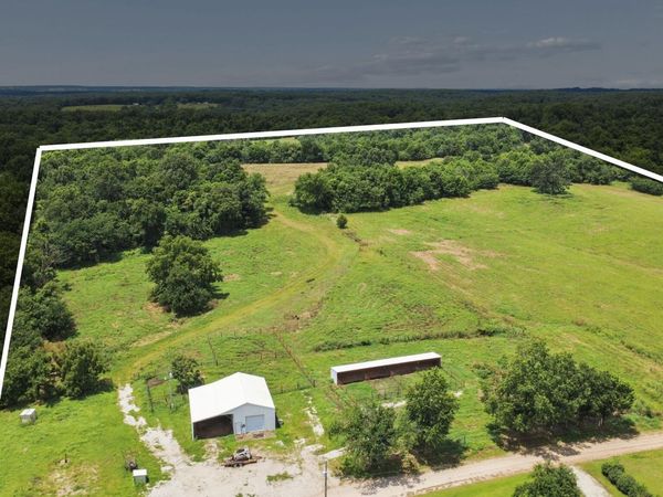 12230 S 2225 Road, Stockton, MO 65785