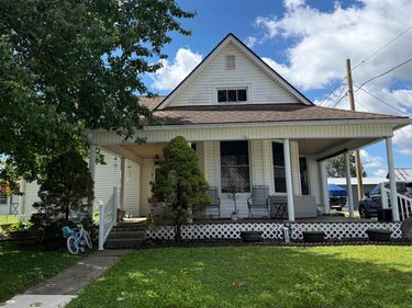 221 E Washington Street, Galveston, IN 46932