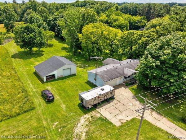 4585 Birch Run Road, Millington Twp, MI 48746