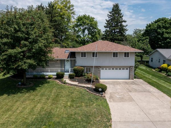 2690 Burnaby Drive, Columbus, OH 43209