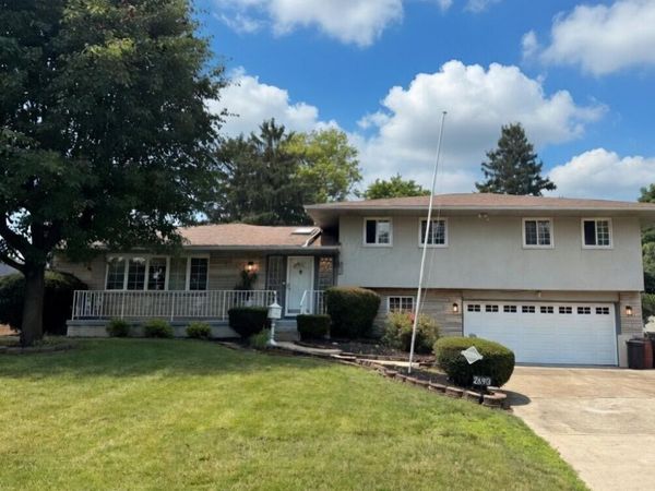 2690 Burnaby Drive , Columbus, OH 43209