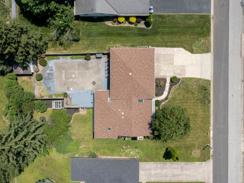 2690 Burnaby Drive, Columbus, OH 43209 Photo 37