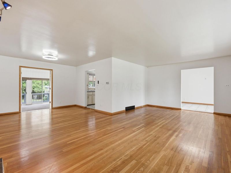 2690 Burnaby Drive, Columbus, OH 43209 Photo 5