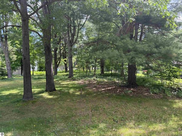 3 Evelyn Street, Traverse City, MI 49686