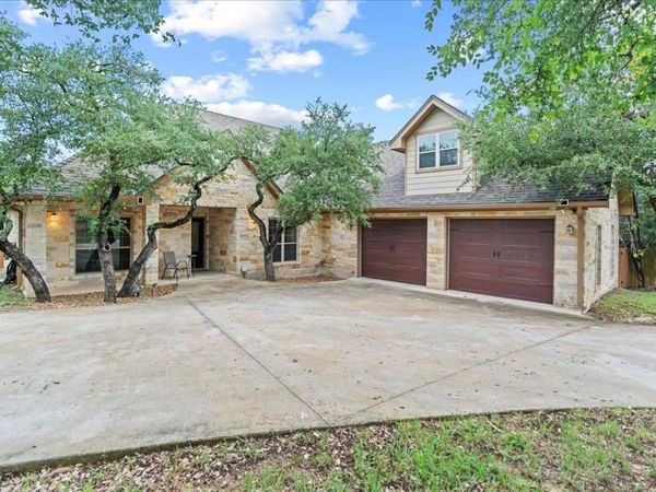 9 Caliche CT , Wimberley, TX 78676