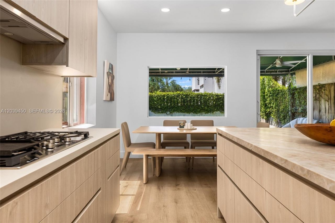 3125 Jackson Ave, Unit 3125, Miami, FL 33133 Photo