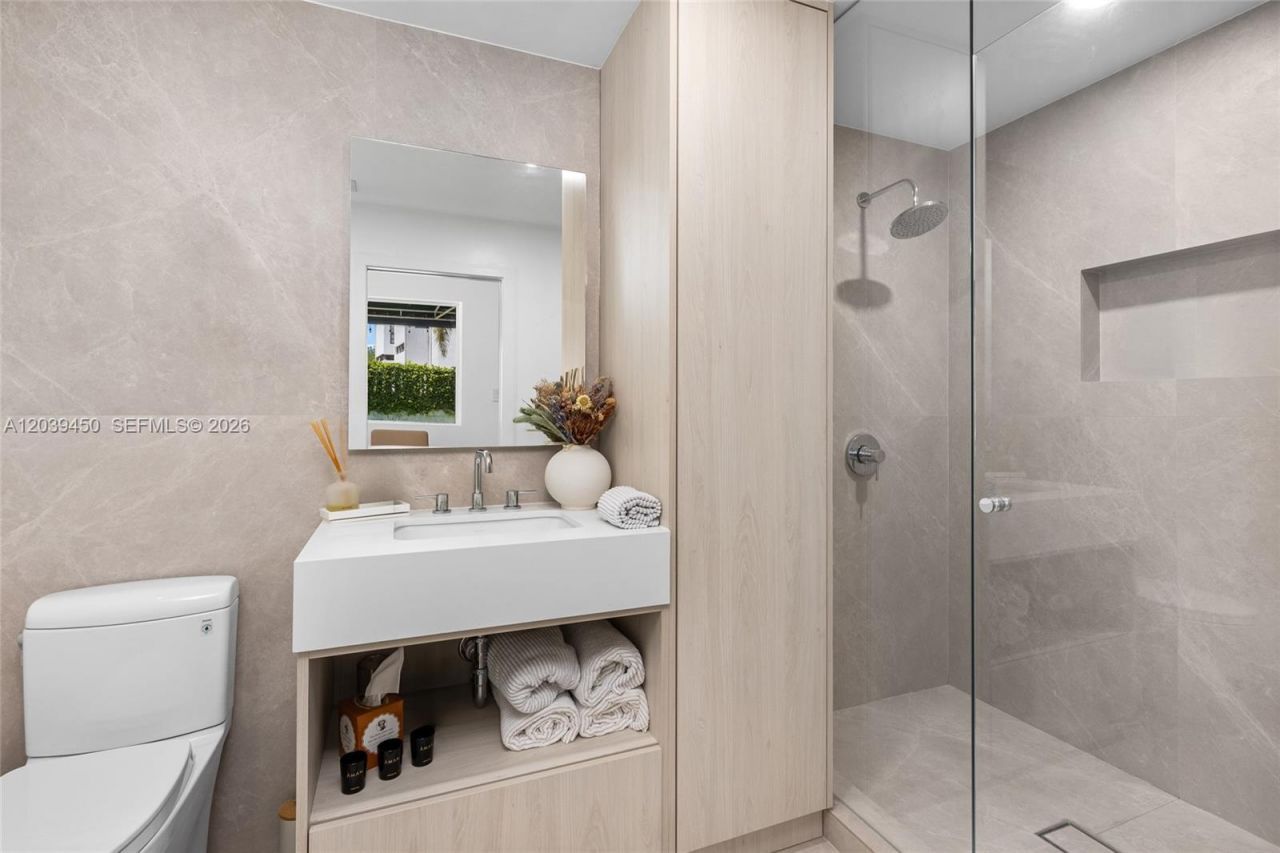 3125 Jackson Ave, Unit 3125, Miami, FL 33133 Photo