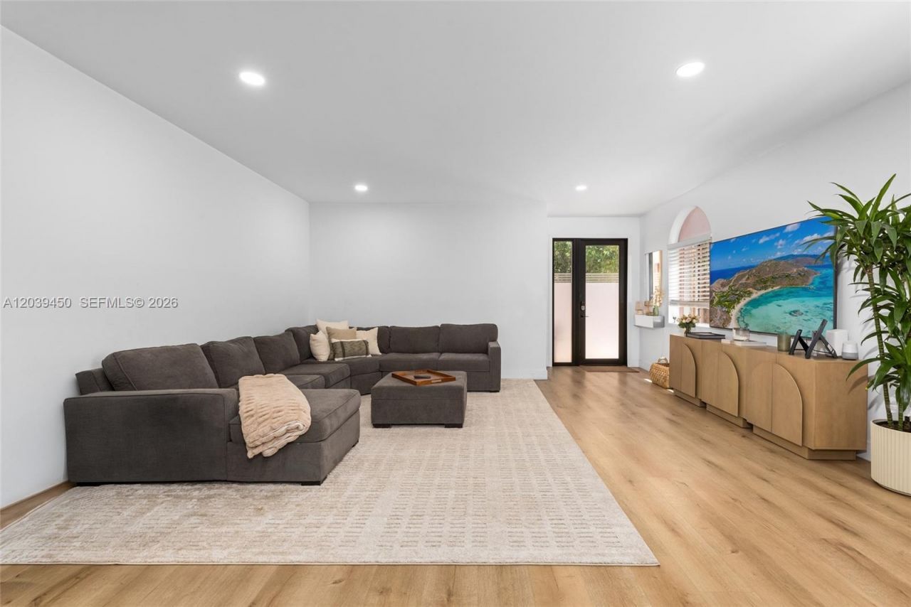 3125 Jackson Ave, Unit 3125, Miami, FL 33133 Photo