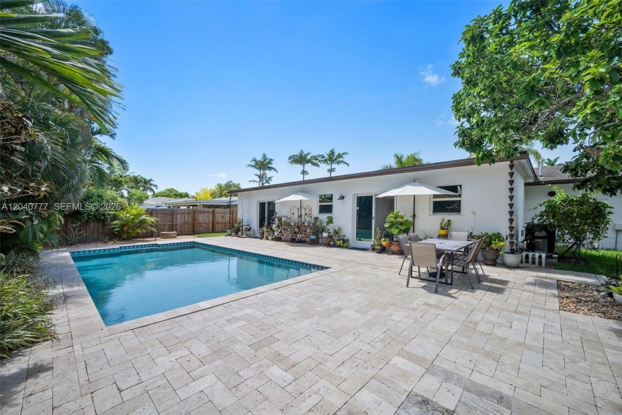 9241 SW 183rd Ter, Palmetto Bay, FL 33157 Photo