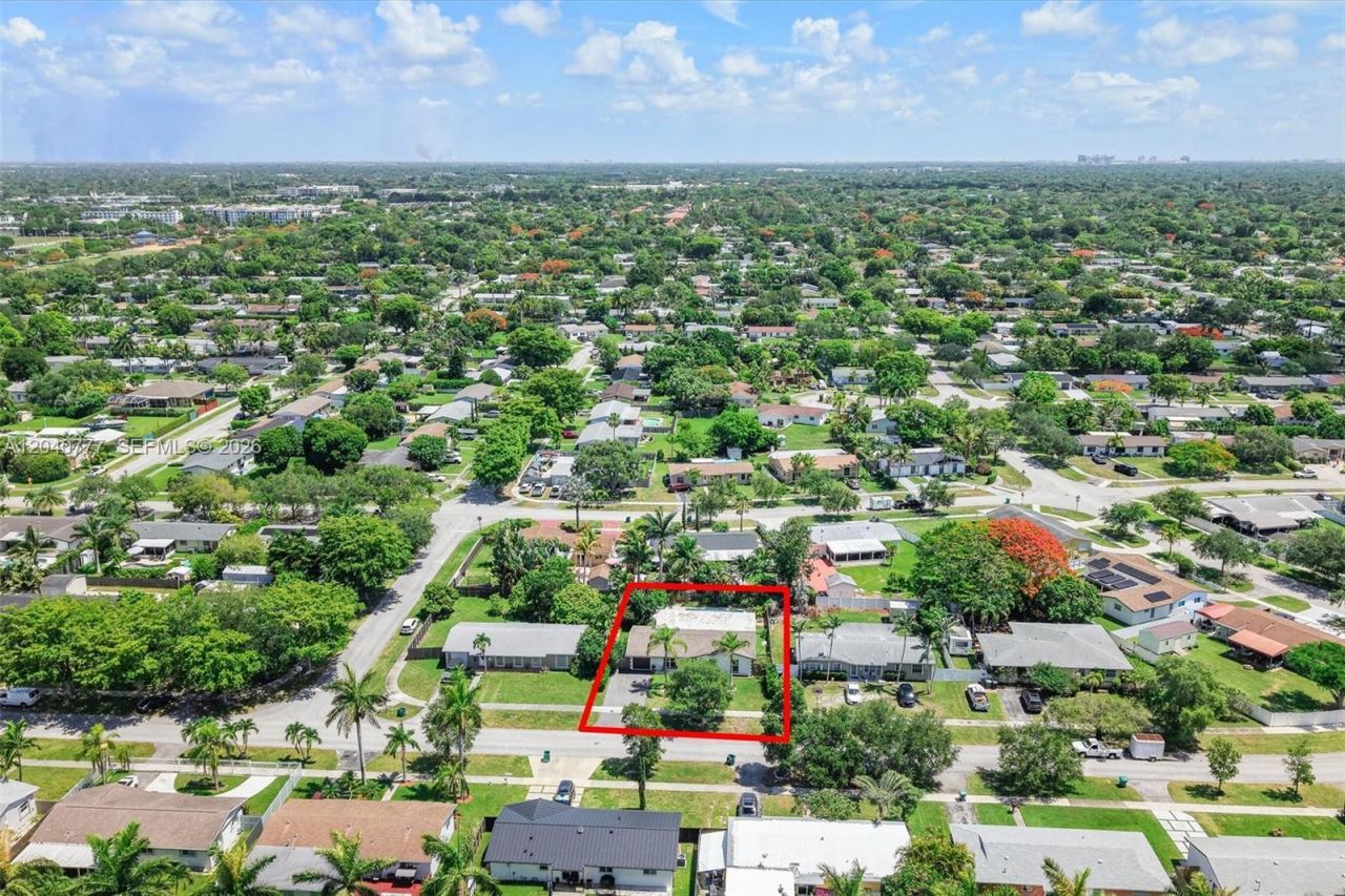 9241 SW 183rd Ter, Palmetto Bay, FL 33157 Photo