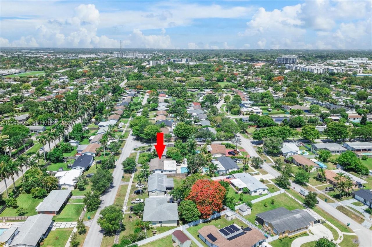 9241 SW 183rd Ter, Palmetto Bay, FL 33157 Photo
