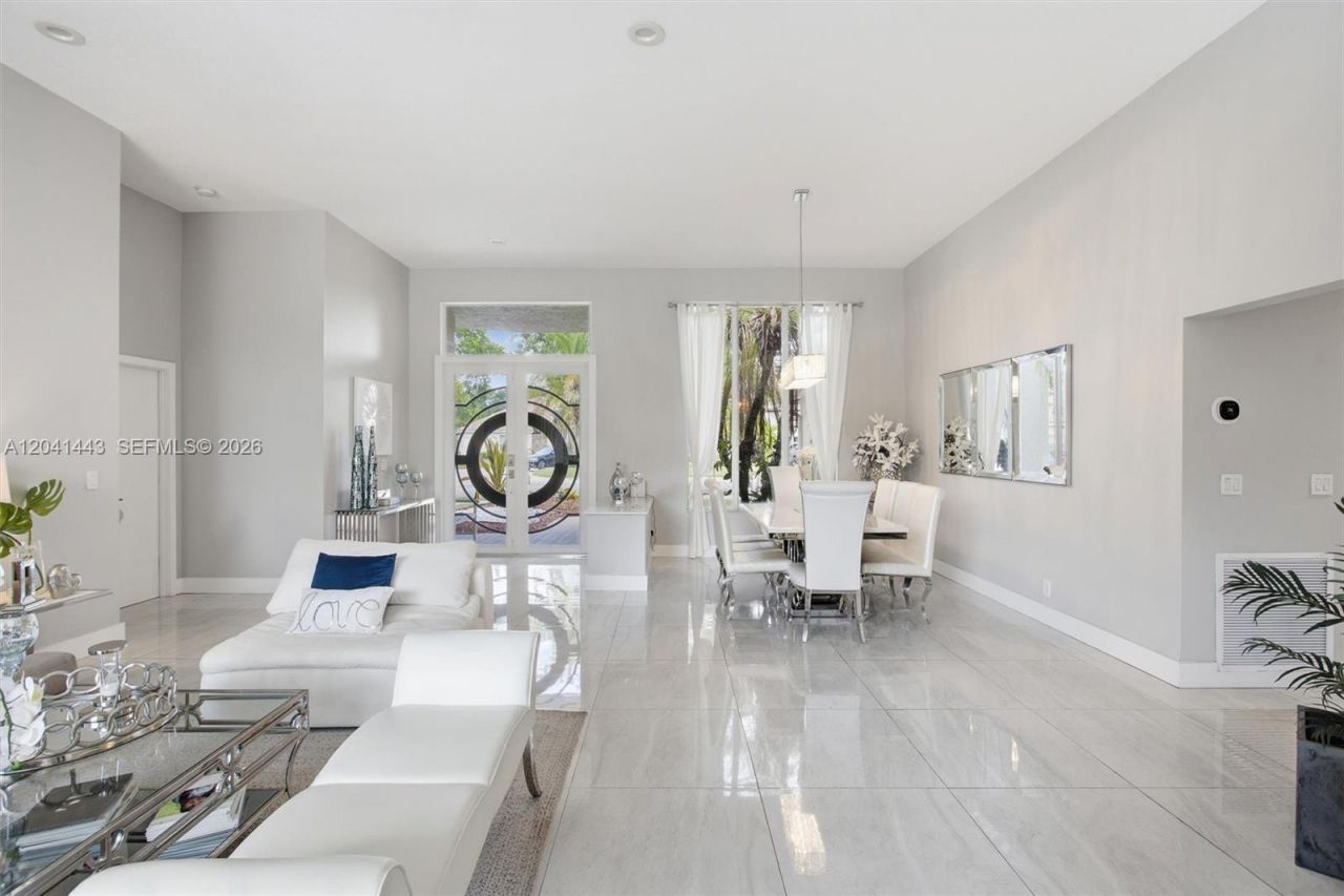 241 Fairmont Way, Weston, FL 33326 Photo