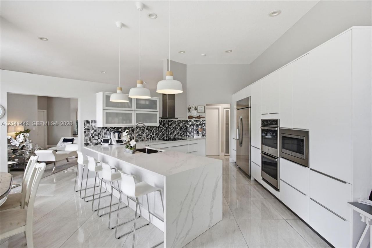 241 Fairmont Way, Weston, FL 33326 Photo