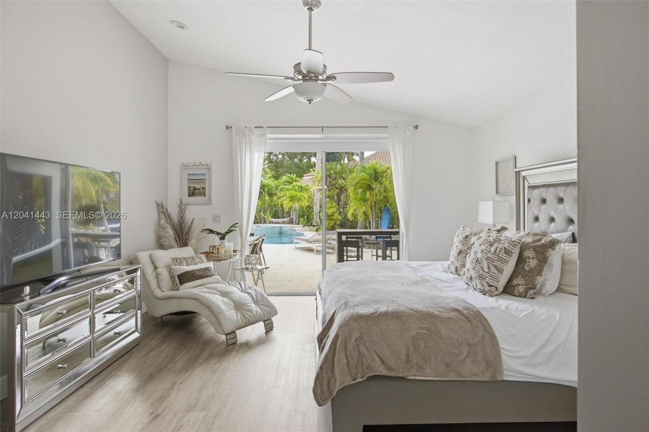 241 Fairmont Way, Weston, FL 33326 Photo