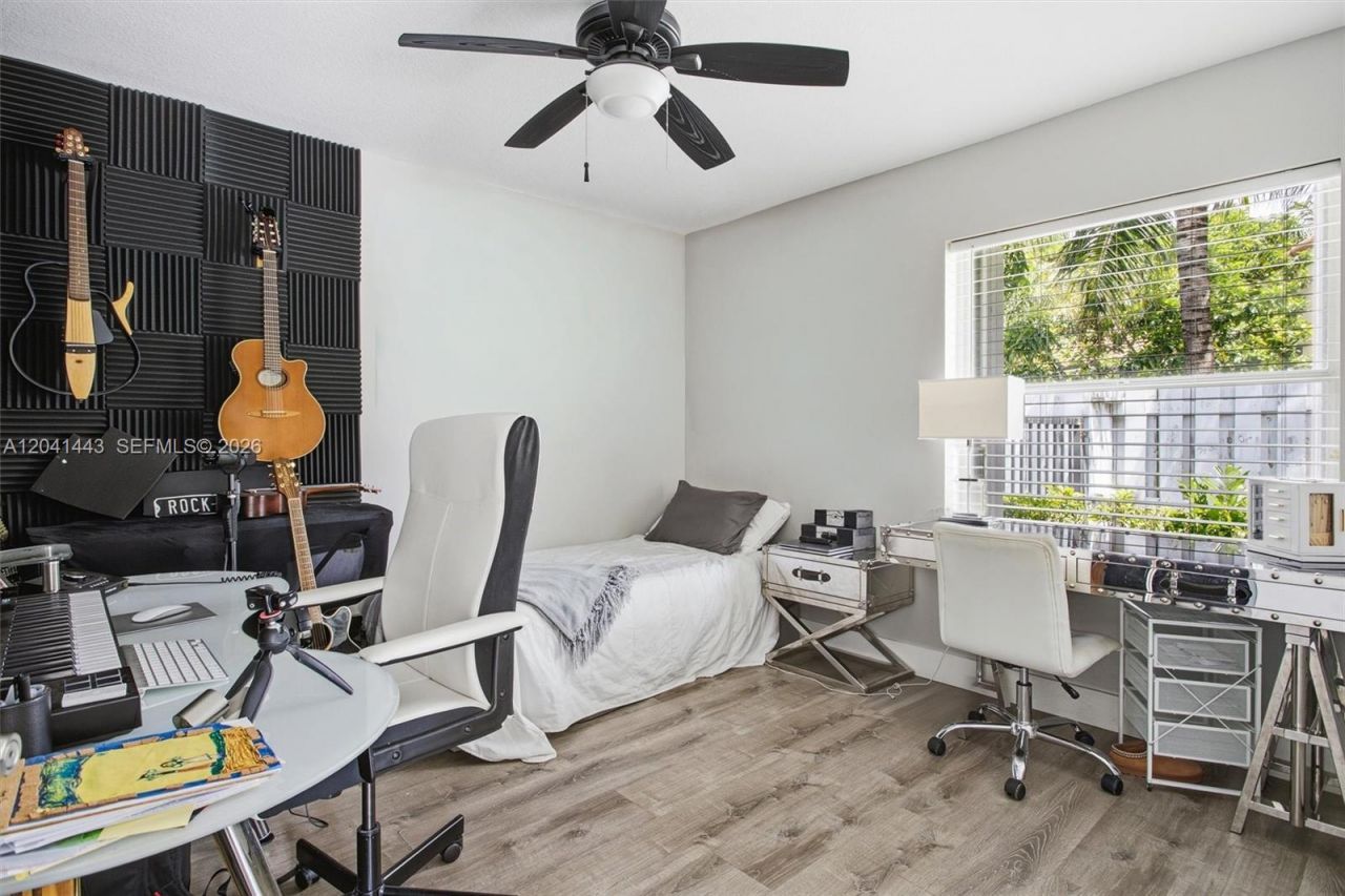 241 Fairmont Way, Weston, FL 33326 Photo