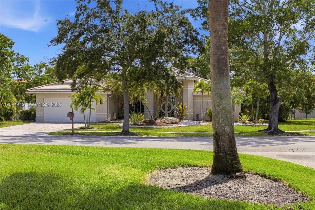 241 Fairmont Way, Weston, FL 33326 Photo