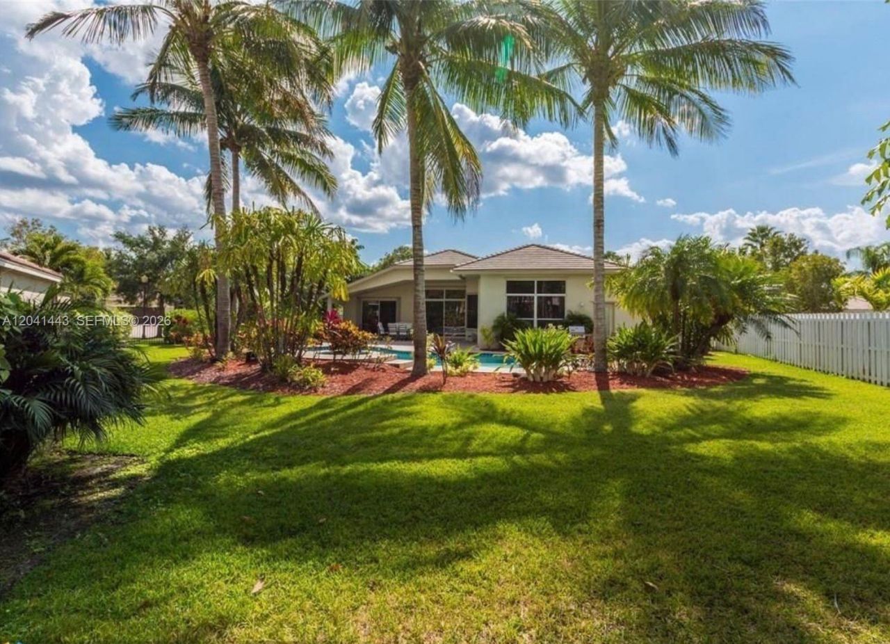 241 Fairmont Way, Weston, FL 33326 Photo