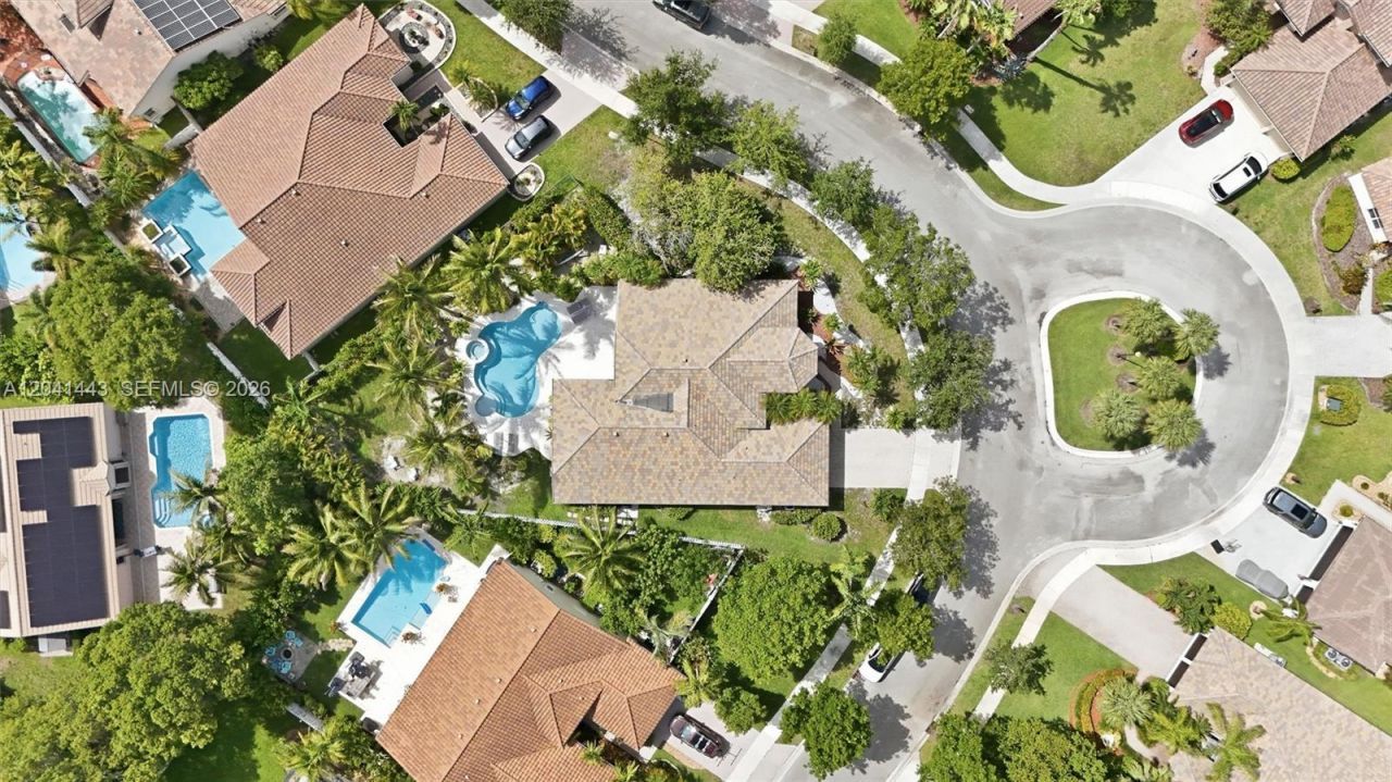 241 Fairmont Way, Weston, FL 33326 Photo