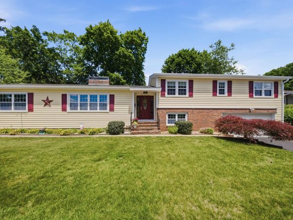 494 Laurel Street, Manchester, NH 03103