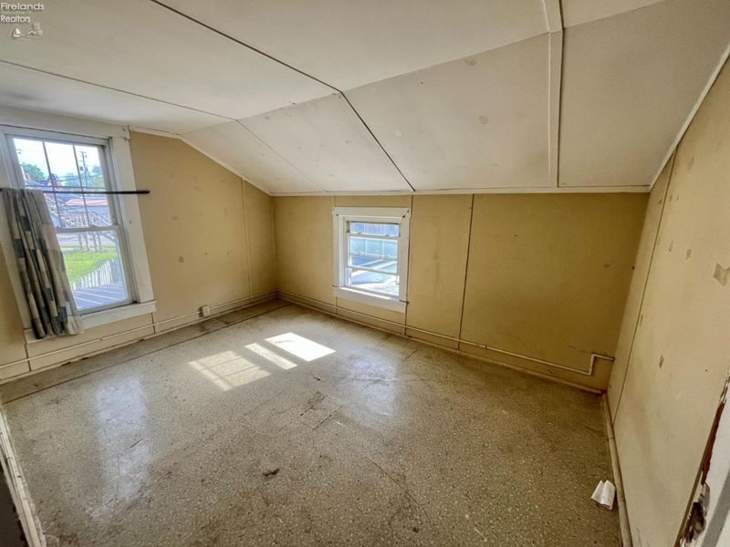 166 W Market Street, Tiffin, OH 44883 Photo 18