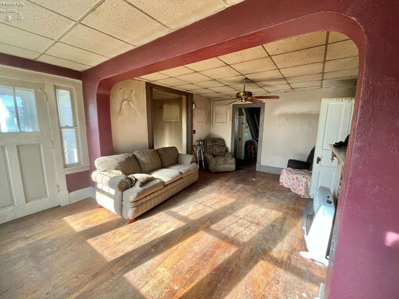 166 W Market Street, Tiffin, OH 44883 Photo 9