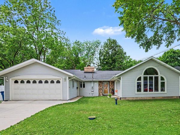 3923 Devonshire Avenue, Kalamazoo, MI 49006