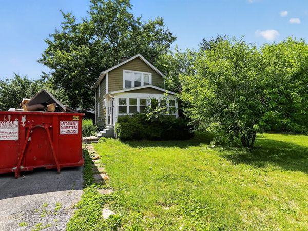 1621 Zettler Road , Columbus, OH 43227