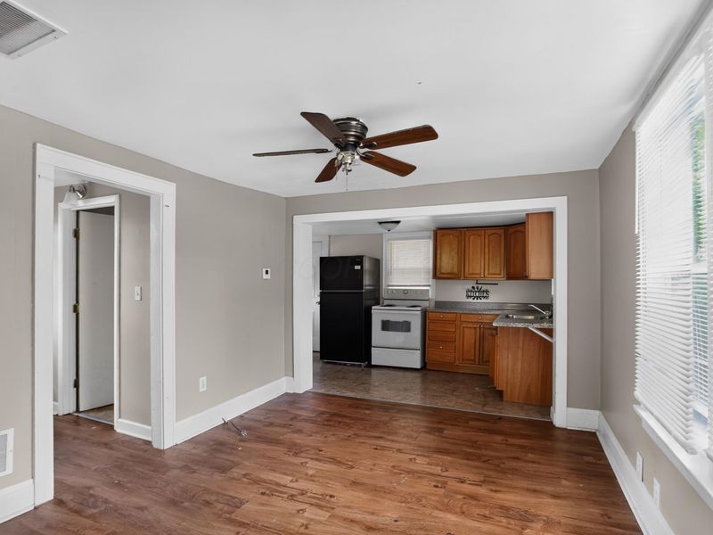 1621 Zettler Road , Columbus, OH 43227 Photo 7