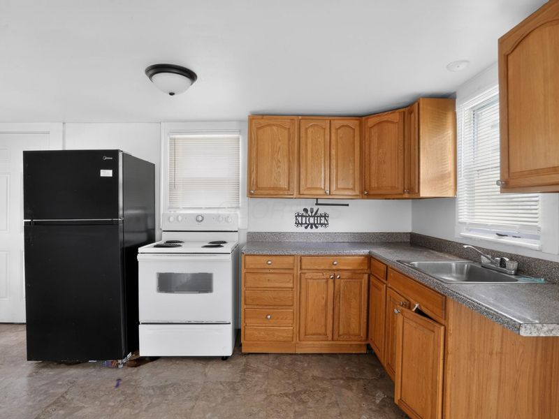 1621 Zettler Road , Columbus, OH 43227 Photo 9
