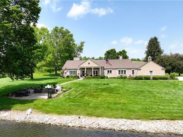 450 Ruth Ewing Road, Liberty, MO 64068